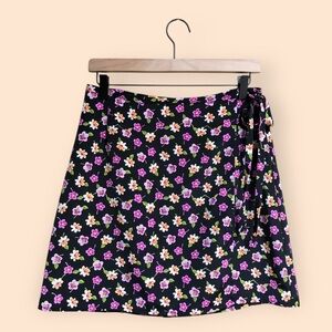 Vintage 90s JKLA California Black Floral Mini Wrap Skirt Summer USA Women’s 10